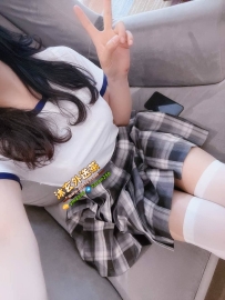 【雙北】婉婉 158.45.C.19歲 臉蛋可愛 楚楚可人的眼睛會電你唷   嬌小大奶 粉色乳頭