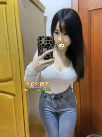 【台中】小柔  155.D.45.22歲 小隻馬可愛系 身高迷你 卻有著令人驚嘆的顏值   大眼睛