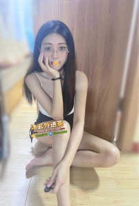 【台中】星辰 165.46.C.22歲 長腿模特 清甜初戀粉嫩女友一脫就白到發光 小奶粉到欠咬