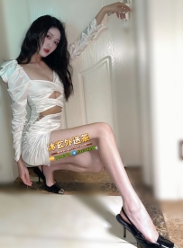 【台中】子涵  166.47.C.25歲 車展模特  外表清純 內心狂野 渴望被征服  平時是乖巧